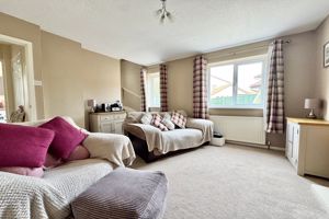 Lounge- click for photo gallery